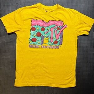 MTV Yellow Retro Pizza Logo T Shirt Medium Yellow Cotton Crew Neck Creepy Crawly